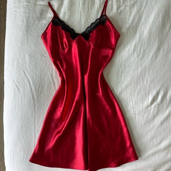 Vintage red satin slip dress - Picture 2 of 5